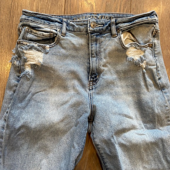 American Eagle Straight Mom Jeans - Picture 2 of 6